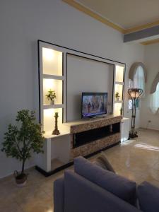 The heart of Jabal alweibdeh 2,000 SF entire apartment