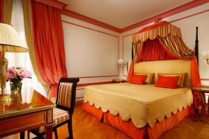 Superior Double Room room in Hotel Santa Maria Novella