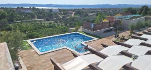 Villa Scolopax rusticola Skradin with heated pool 