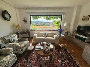Villa Chiarino - Farmhouse with Pool in Recanati