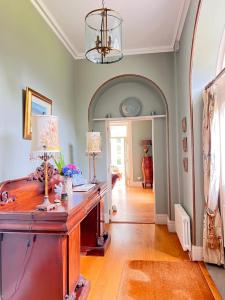 Larchmount House B&B