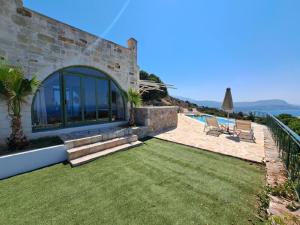 Villa Apollo - Saint Georges Retreat Village
