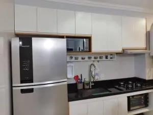 Apê próx ao metrô, com garagem e 2 quartos - 伊塔佩塞里卡-达塞拉