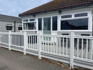 SeasideEscape-2Br-Sleeps4-Parking-PetsOK-Fireplace - 3hvězdičkové hotely ve městě Bridlington