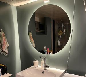 Nydelig småbruk med hus og fjøs og badstu