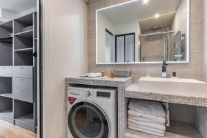 Renovated apartment close to Opera