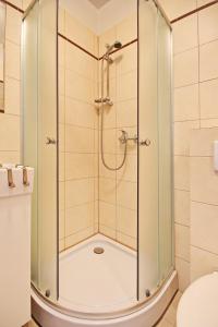 Old Tree Villa & Restaurant