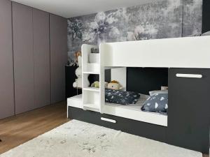 Avitan Villa Gray