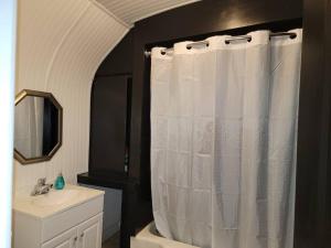 Affordable Downtown Accomodations