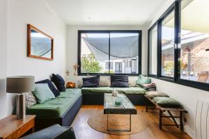 Maisons de vacances Maison 4 chambres avec piscine : photos des chambres