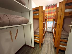 Appartement 55m² avec 2 balcons, proche télésiège, 8-10 pers - FR-1-265-197