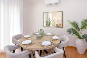 Genteel Home Manuel de Sandoval