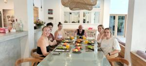 Villa Dekat Pantai Batu Belig