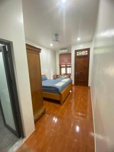 Hằng Thường Hostel - Motorbikes And Tour