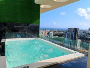 Luxury penthouse con jacuzzi privado, Gym, pool