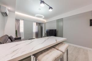 Moskat Apartments by Kondo Stays