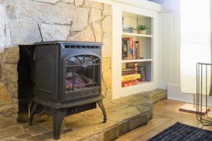 Bluebird Day - Star Cottage