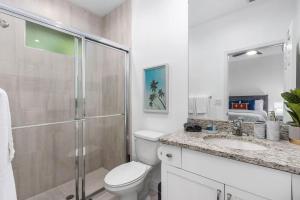 Sea Glass Retreat. Beach Wine Dine Relax Repeat