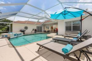 Relaxation and Sunshine at Casa Del Sol Pool Villa