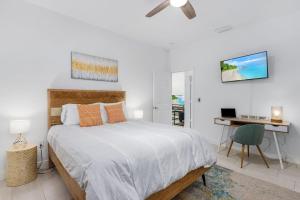 Sea la Vie Retreat Beach Wine Dine Relax. Repeat