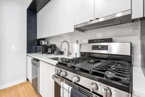 Luxe Studio with Charming Juliet Balcony