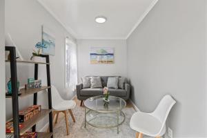 Spacious Family Suite Steps to the Beach (444)