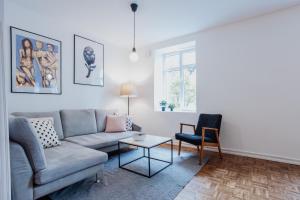 Spacious apartment near the Airport and Bus station