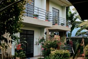 Mama Ket Homes Apartment