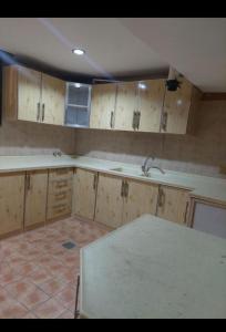 وحدات الشاطئ المفروشة