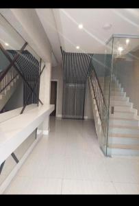 وحدات الشاطئ المفروشة