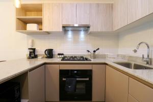 Los Pinos by Wynwood House