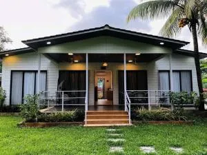 Verandah Shubh 2BH Villa with Jacuzzi - Vesāva