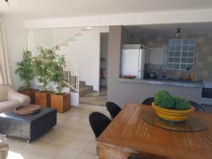 Casa completa em Escarpas do lago com vista deslumbrante