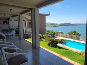 Casa completa em Escarpas do lago com vista deslumbrante