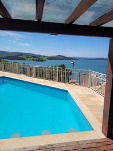 Casa completa em Escarpas do lago com vista deslumbrante