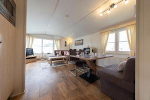 Ferienhaus "Zum Seepferdchen" Mellumplate 06