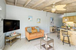 Waterfront Key Colony Beach Home with Golf Cart!