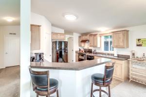 Lakefront Snohomish Home about 13 Mi to Historic Dtwn