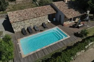 Villabergerie En Pierre Du Pays - 法雷诺