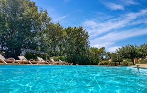 Maisons de vacances Lovely Home In St Cannat : photos des chambres