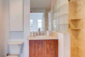 S BEACH SPOT Heated pool 2BLOCKs to BEACH BBQ