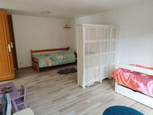 Maisons de vacances Maison entre lac et montagnes : photos des chambres