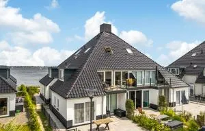 Cozy Apartment In Offingawier - Goingarijp