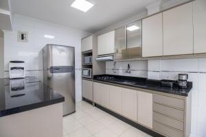 APU14 - 4 Dorm, Climatizado, Esq. Av. Atlântica