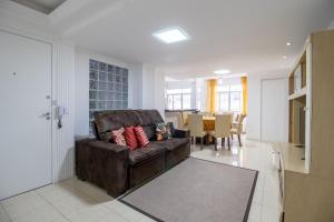 APU14 - 4 Dorm, Climatizado, Esq. Av. Atlântica