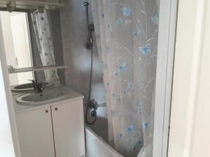 Appartements Residence Gardette - Joli T2 Cosy de 6 couchages a Reallon A24 MAE-8561 : photos des chambres
