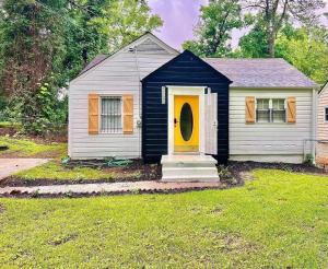 573 Vivid East Lake Oasis