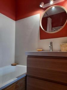 Appartements Residence Relais - Appartement 4 couchages avec vue les montagnes de Reallon 672 MAE-9031 : photos des chambres