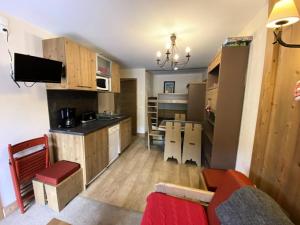 Appartements Residence Antares - Joli T2 a Risoul pres des pistes dans residence avec piscine/spa MAE-3841 : photos des chambres