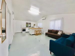 Coral Cottage - Entire Place - 3hvězdičkové hotely ve městě Nuku‘alofa